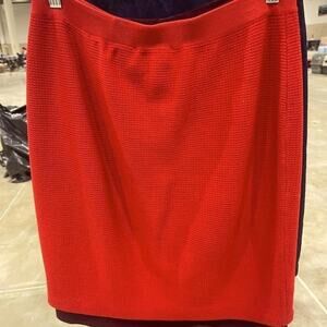 St John Stylish Red Knit Skirt 8